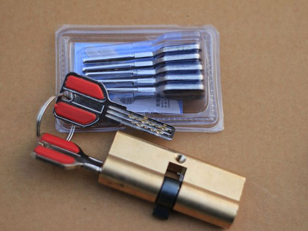 瑞丽24小时上门开锁公司